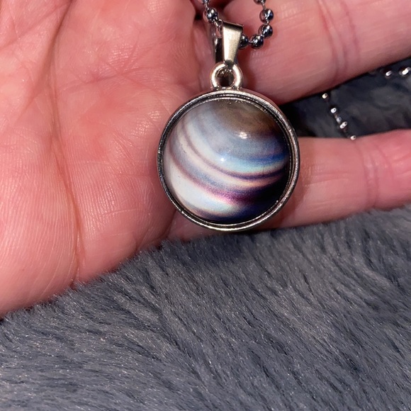 Galaxy Collection Space ball Glass Saturn Necklace NWT UNISEX - Picture 3 of 5